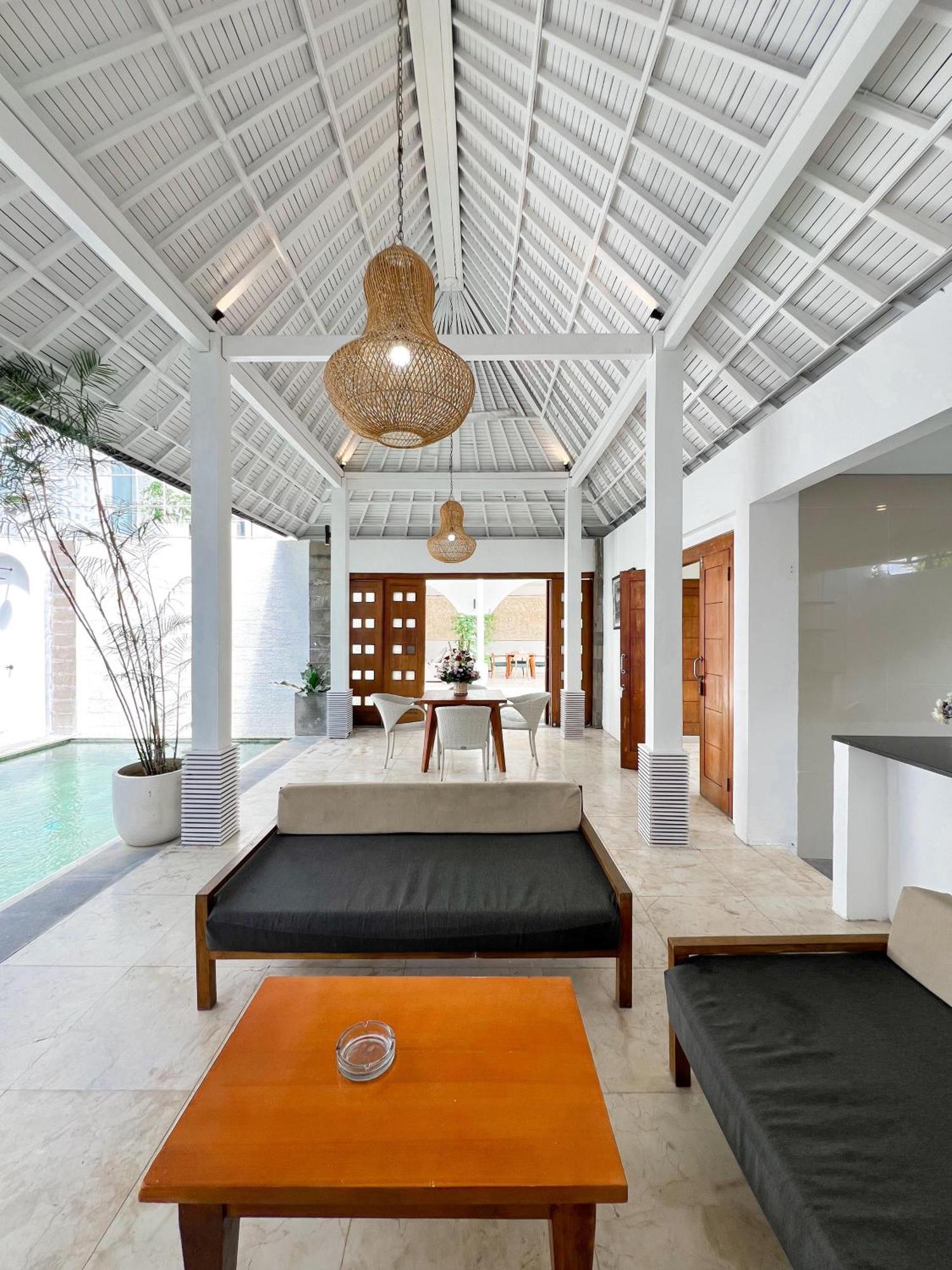 Apple Villas&apartamentos Kerobokan Exterior foto
